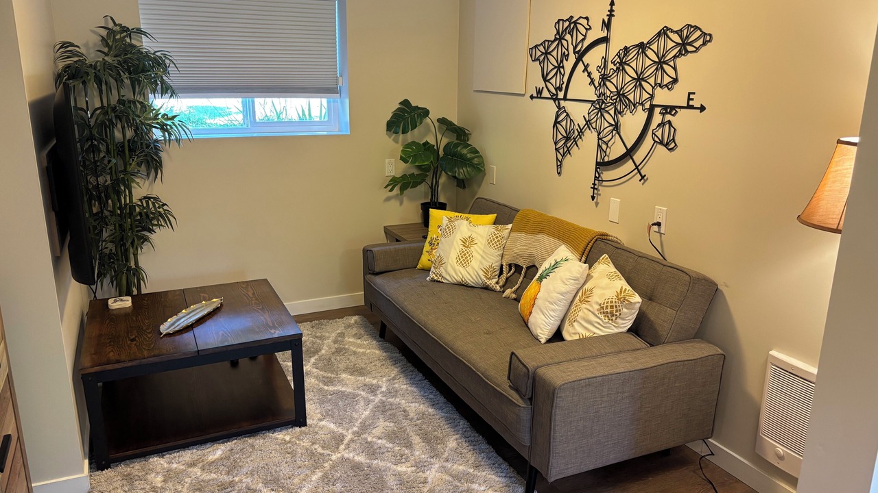 Photo of Livingroom in Departure Bay