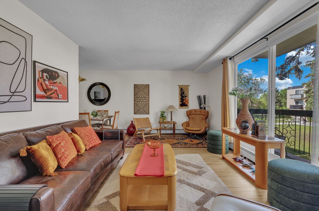 Photo of Livingroom in Southeast Calgary