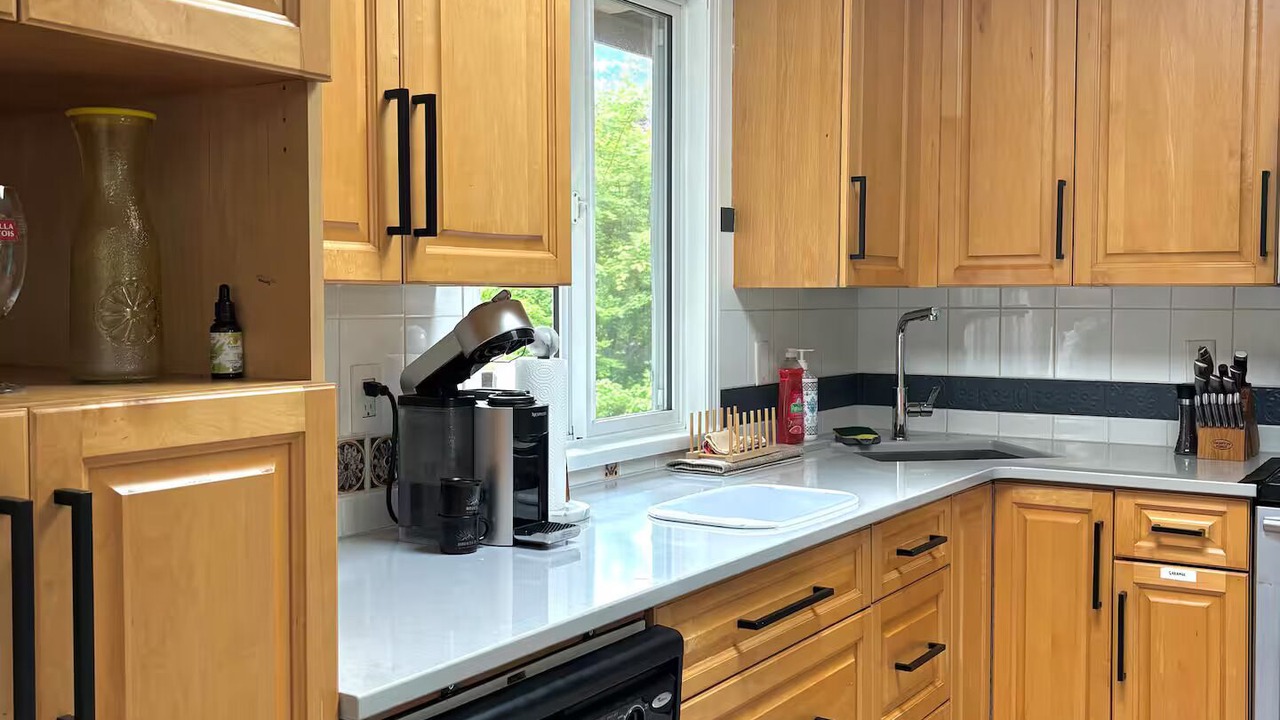 Photo of Kitchen in Garibaldi Highlands