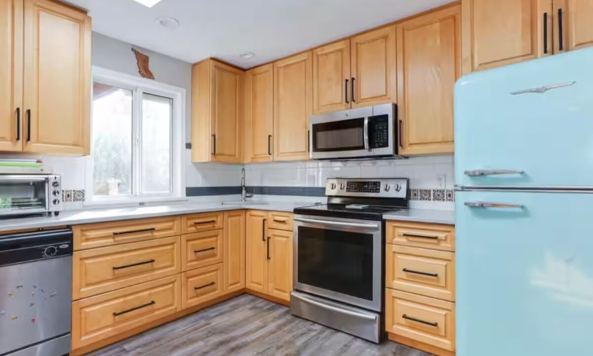 Photo of Kitchen in Garibaldi Highlands