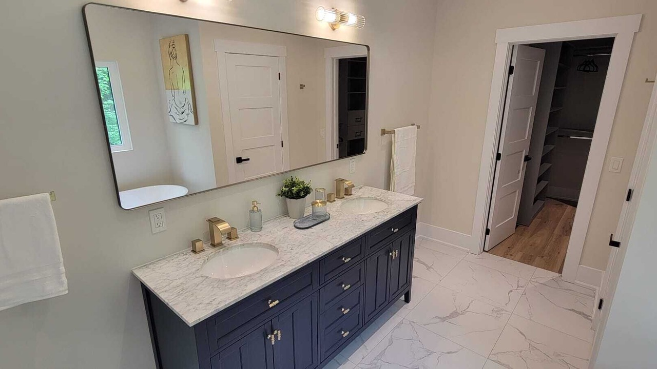 Photo of Bathroom in Lake of Bays