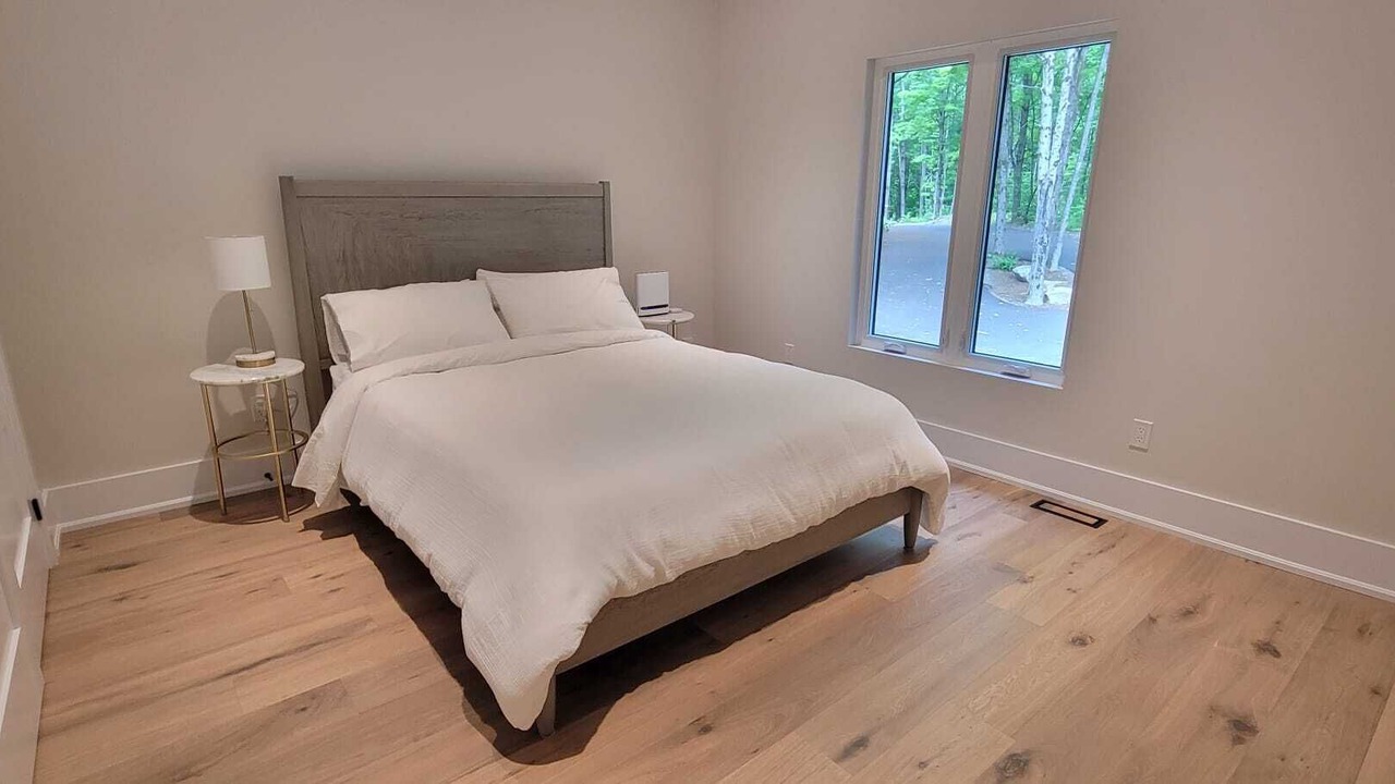 Photo of Bedroom in Lake of Bays