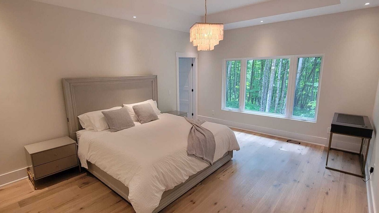Photo of Bedroom in Lake of Bays
