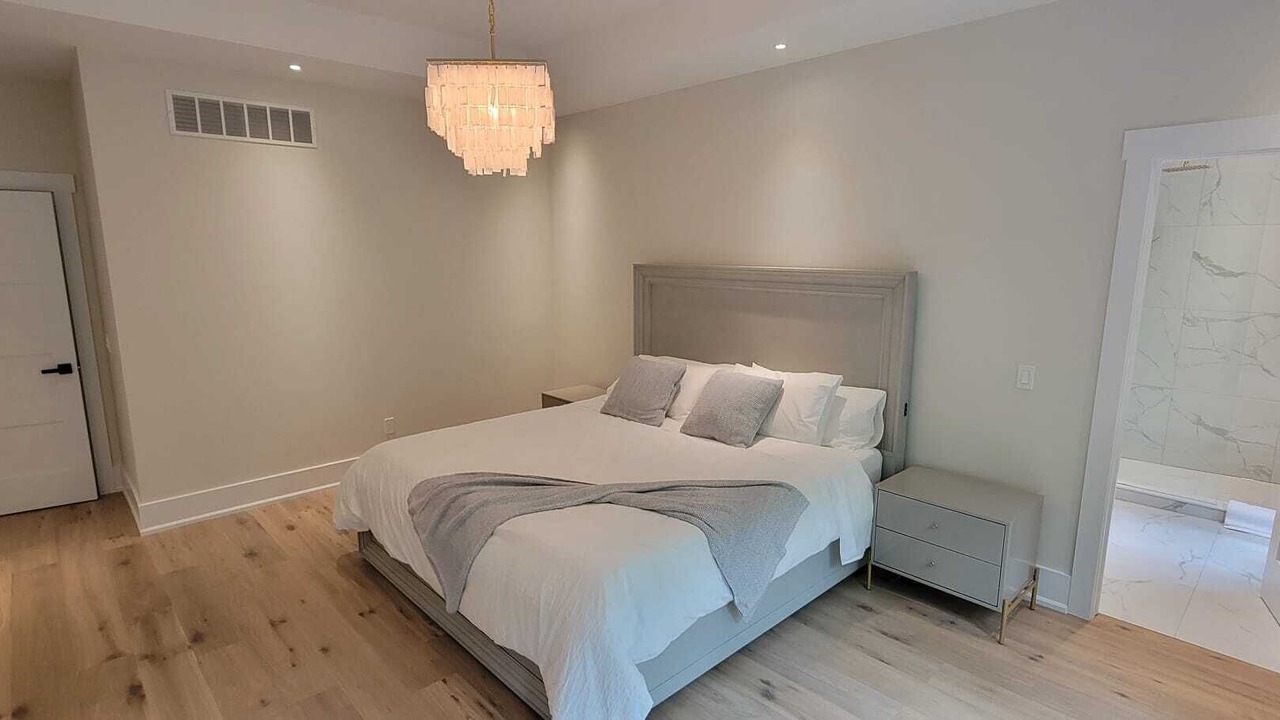 Photo of Bedroom in Lake of Bays