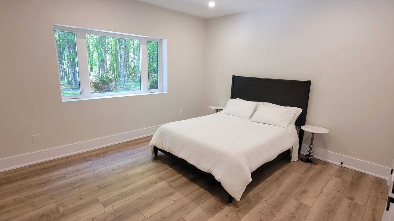 Photo of Bedroom in Lake of Bays