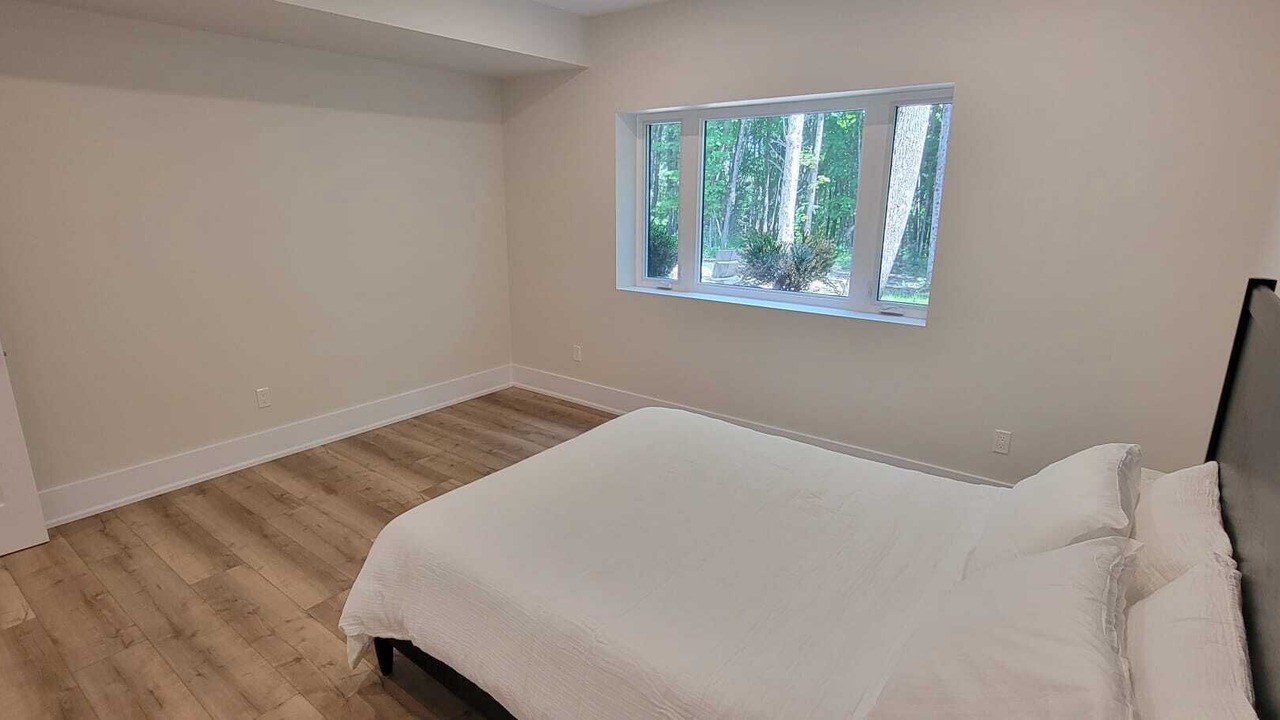 Photo of Bedroom in Lake of Bays