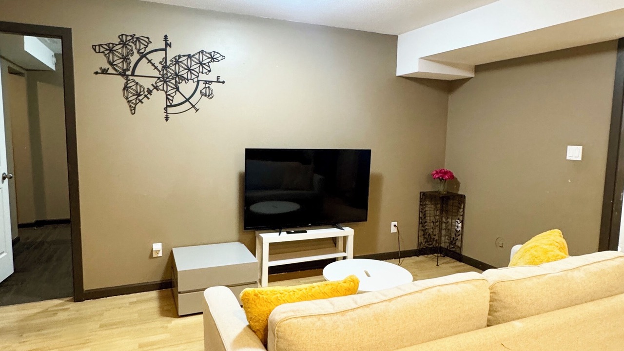 Photo of Livingroom in Southwest Gordon Estate