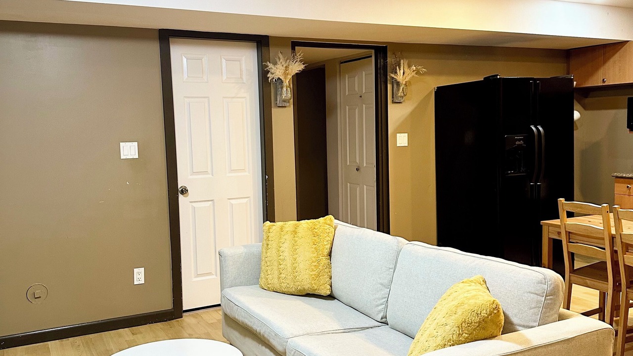 Photo of Livingroom in Southwest Gordon Estate
