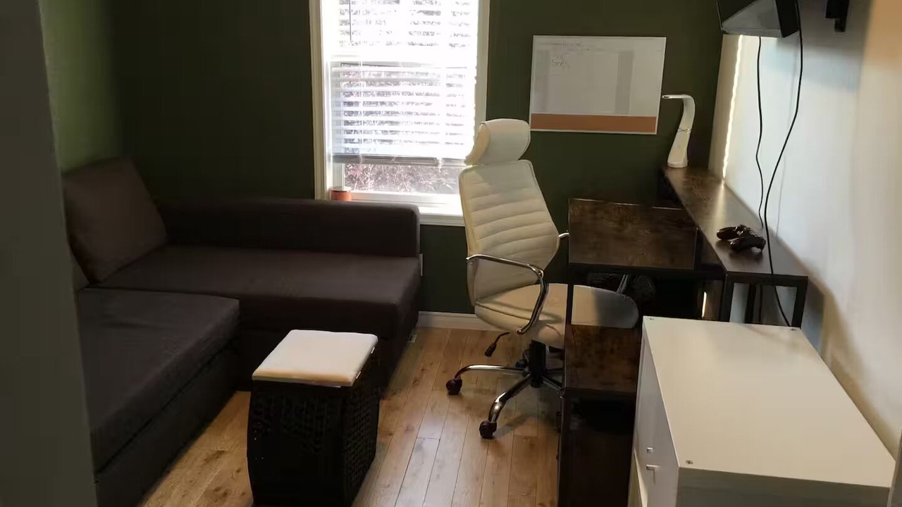 Photo of Livingroom in McKenzie Towne
