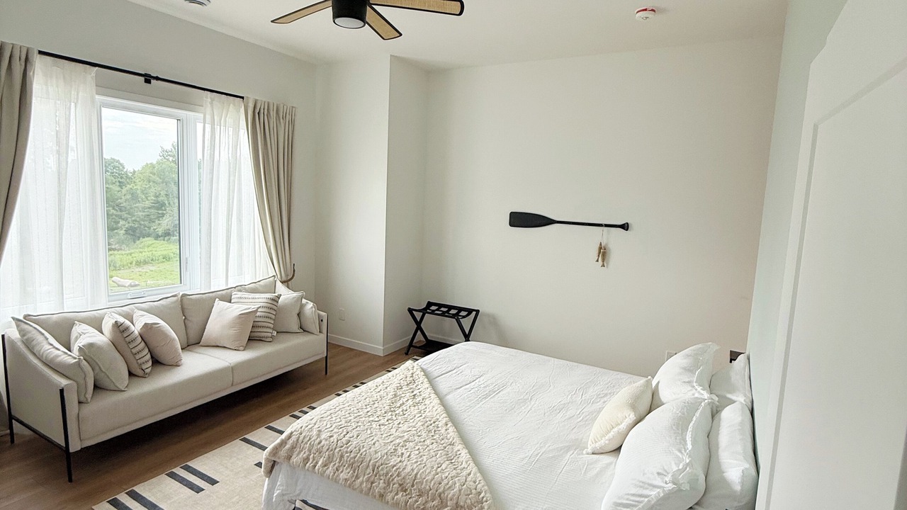 Photo of Bedroom in Greater Napanee