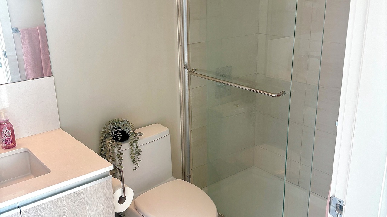 Photo of Bathroom in Victoria Park