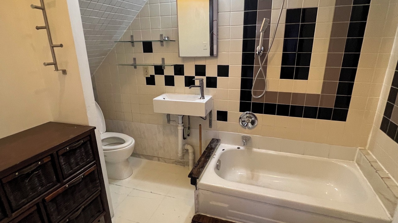 Photo of Bathroom in The Beaches