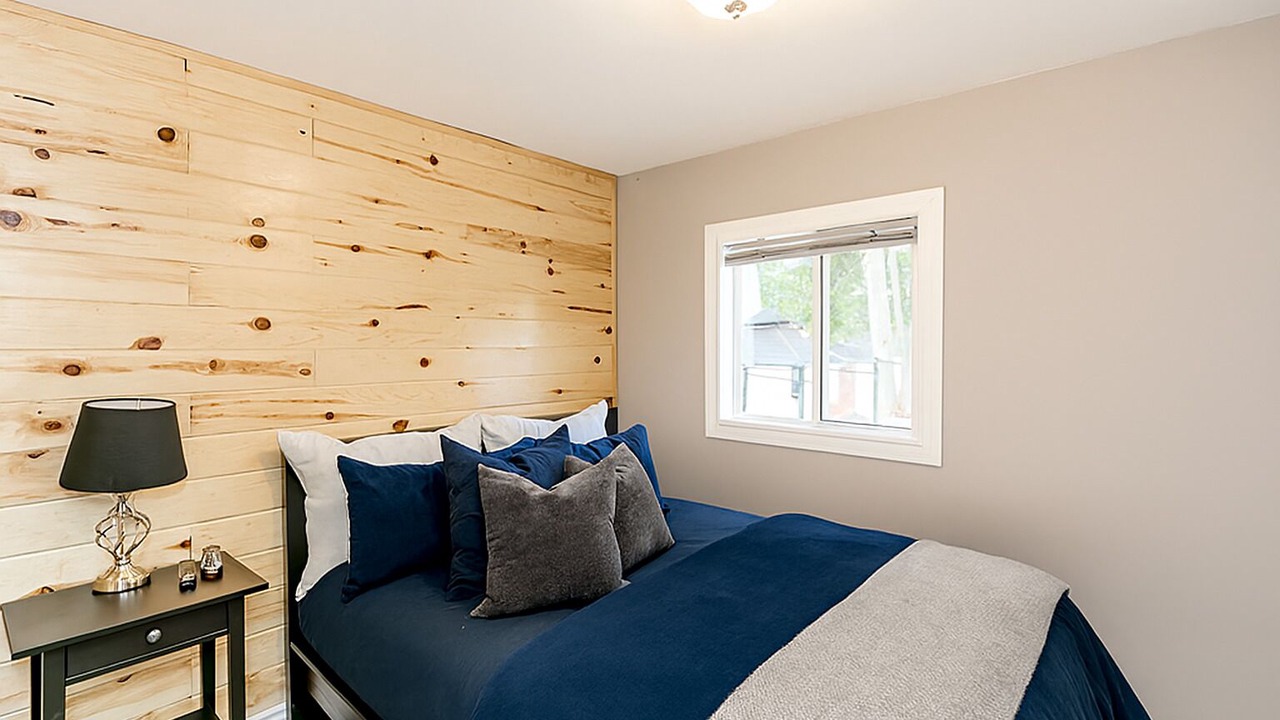 Photo of Bedroom in Wasaga Beach
