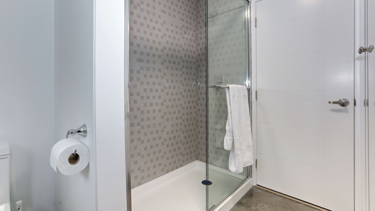 Photo of Bathroom in Harrison Hot Springs