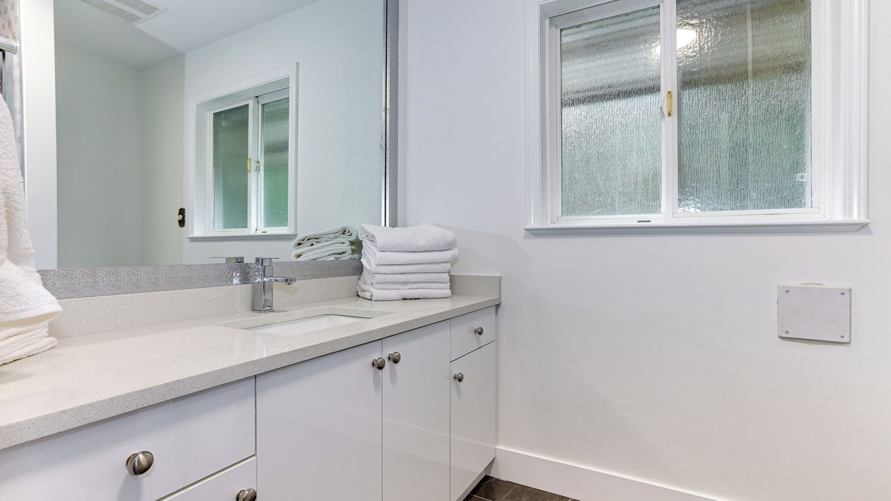 Photo of Bathroom in Harrison Hot Springs