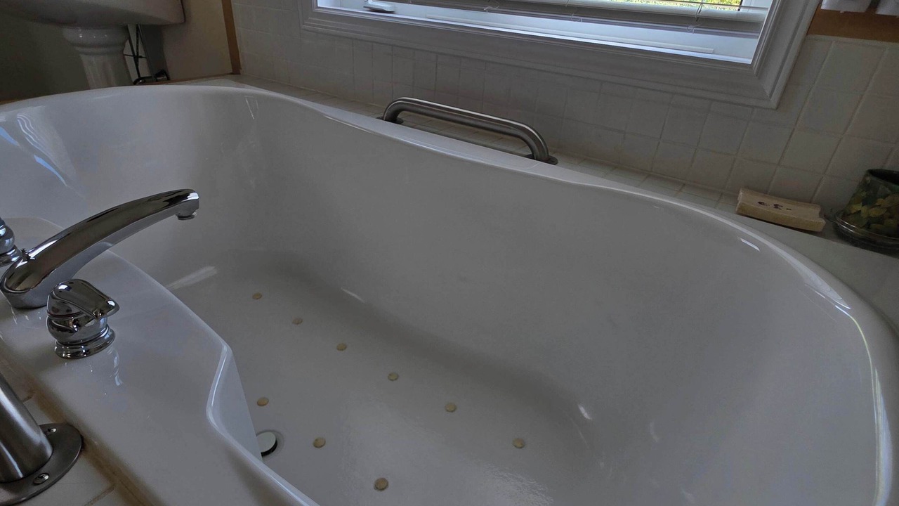 Photo of Bathroom in Hunts Point