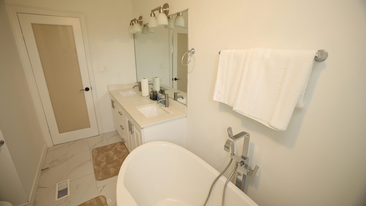 Photo of Bathroom in Niagara-on-the-Lake