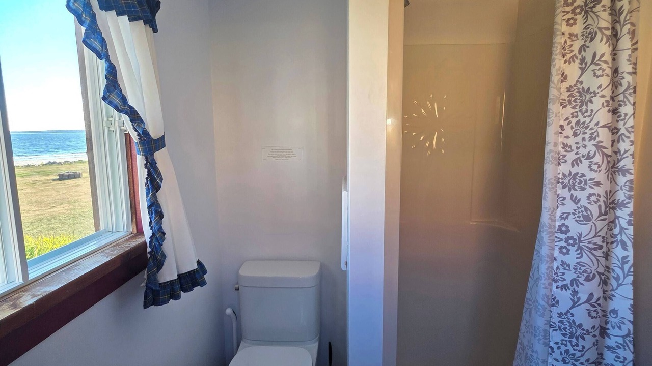 Photo of Bathroom in Hunts Point