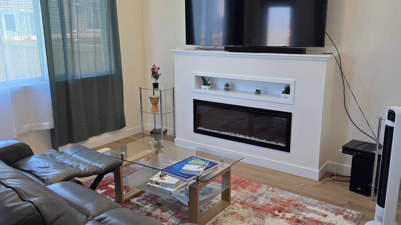 Photo of Livingroom in Southeast Edmonton