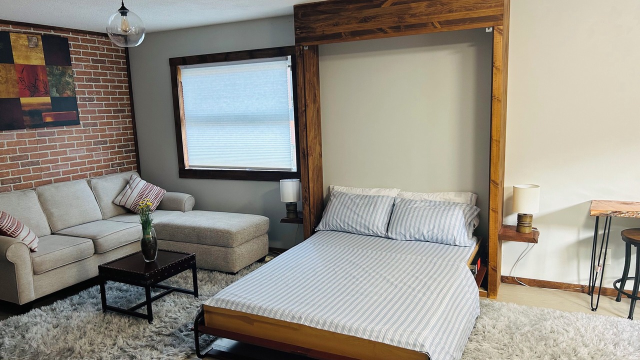 Photo of Bedroom in Courtenay