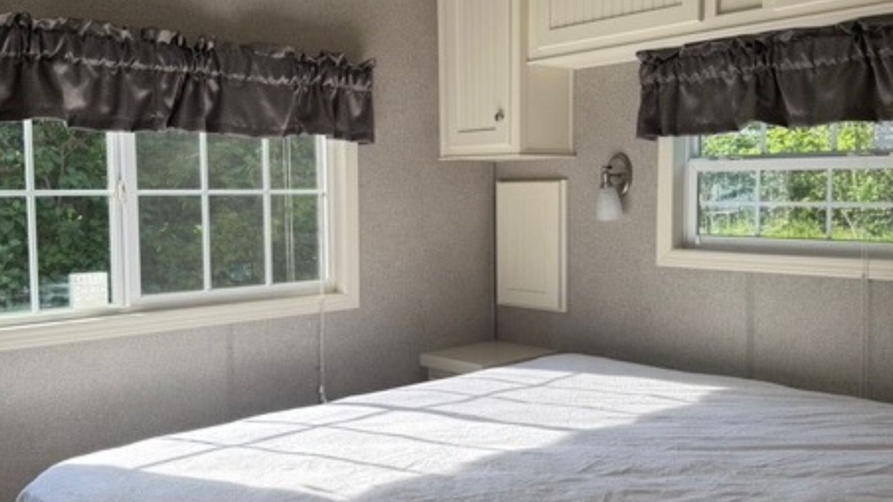 Photo of Bedroom in Stokes Bay