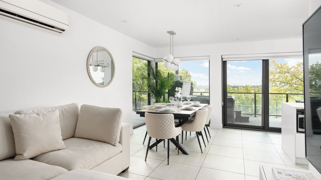 Photo of Livingroom in Laval