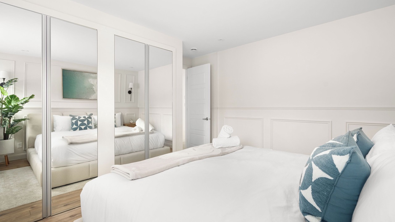 Photo of Bedroom in Laval