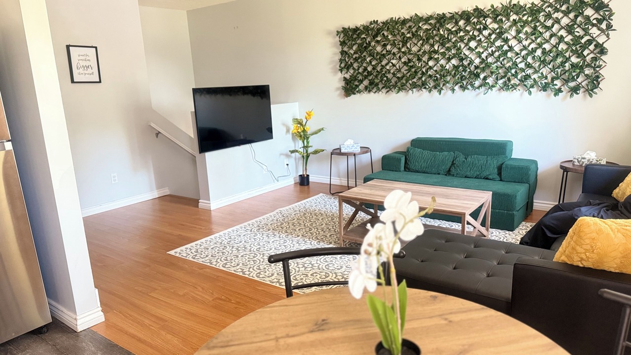 Photo of Livingroom in Lethbridge
