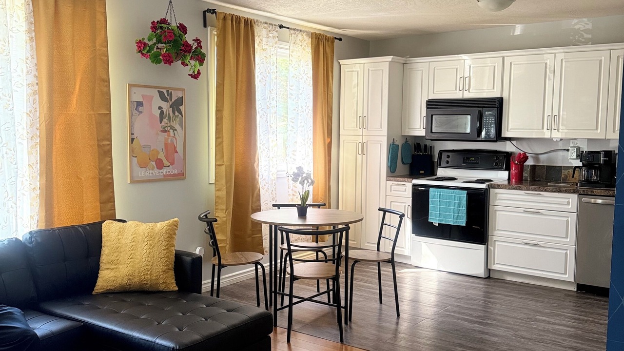 Photo of Livingroom in Lethbridge