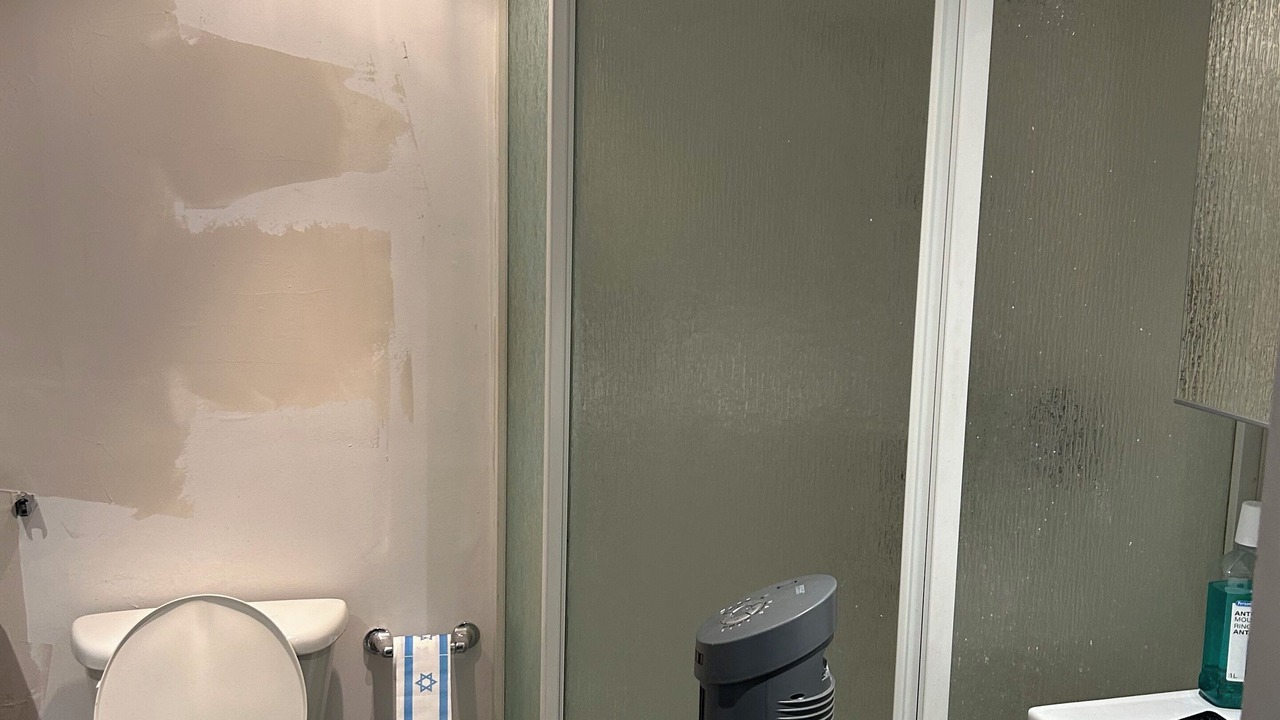 Photo of Bathroom in Fabreville
