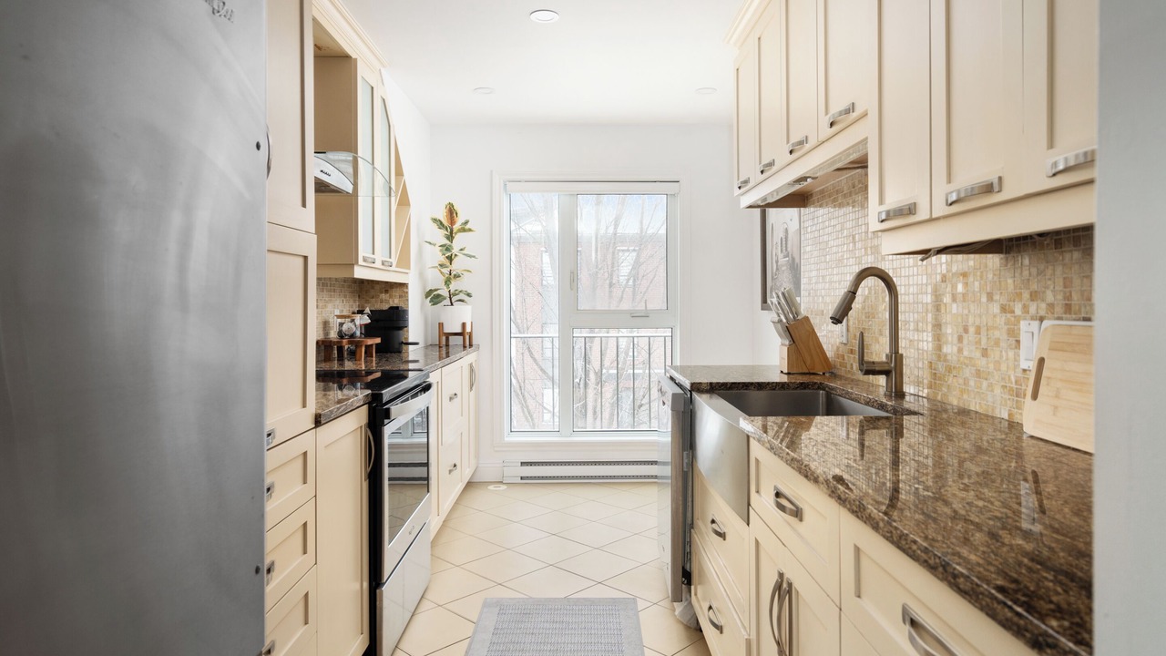 Photo of Kitchen in Boisbriand