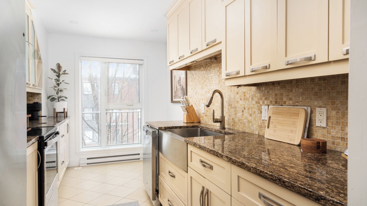 Photo of Kitchen in Boisbriand
