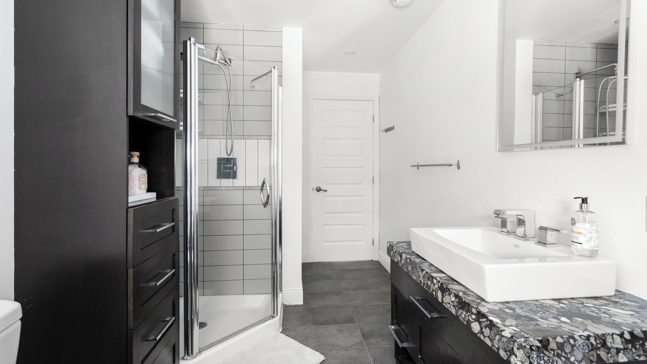 Photo of Bathroom in Boisbriand