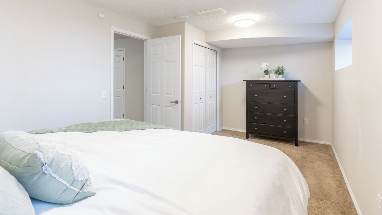 Photo of Bedroom in Evanston