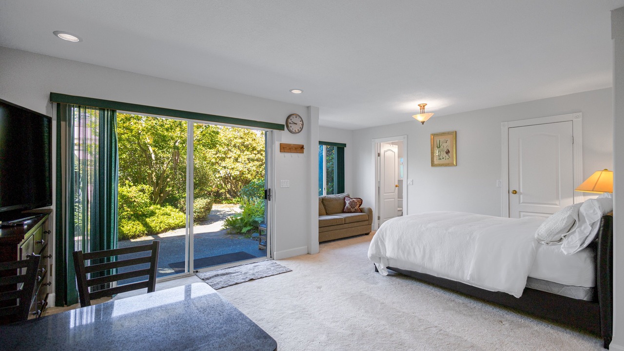 Photo of Bedroom in West Point Grey