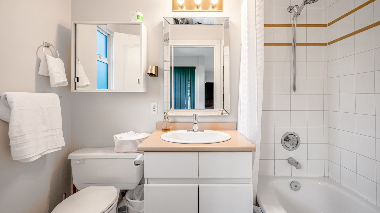 Photo of Bathroom in West Point Grey
