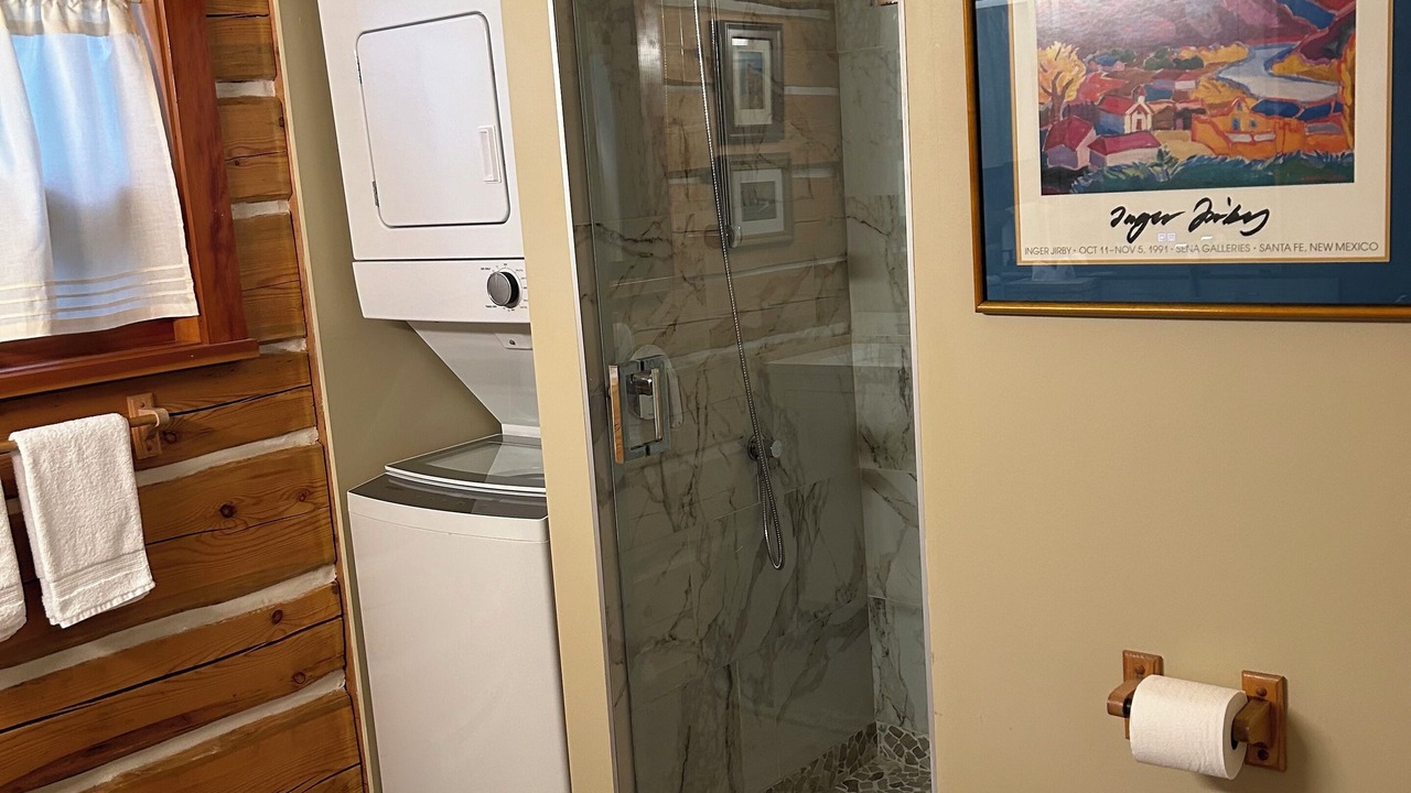 Photo of Bathroom in Mayne Island