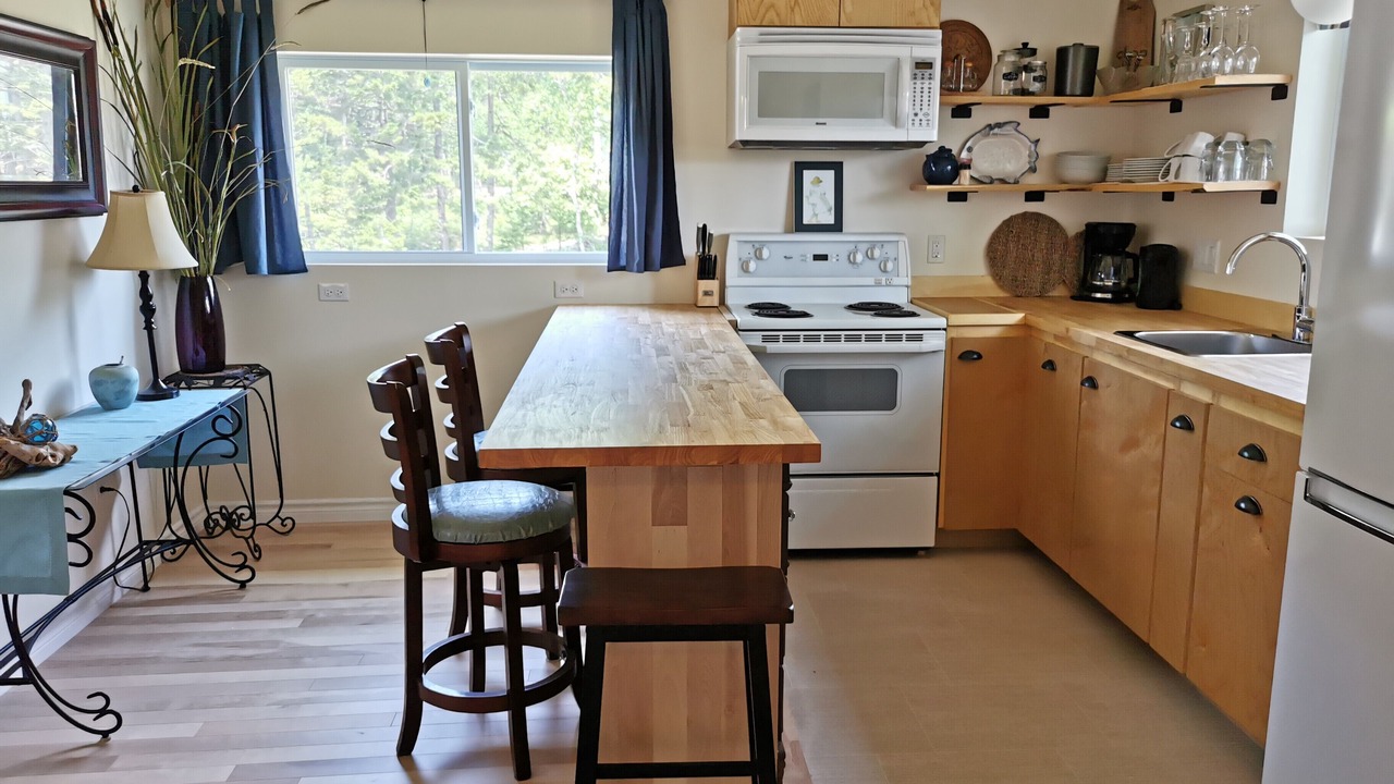 Photo of Kitchen in Lunenburg County