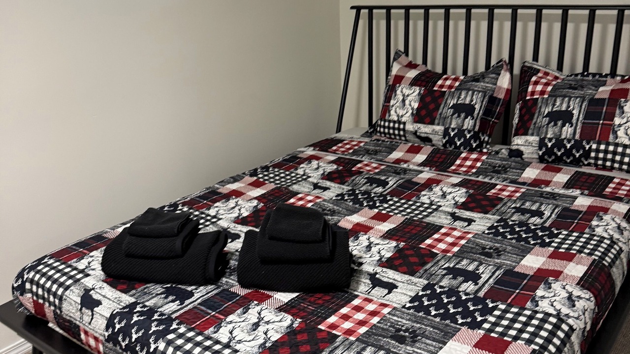 Photo of Bedroom in Sylvan Lake