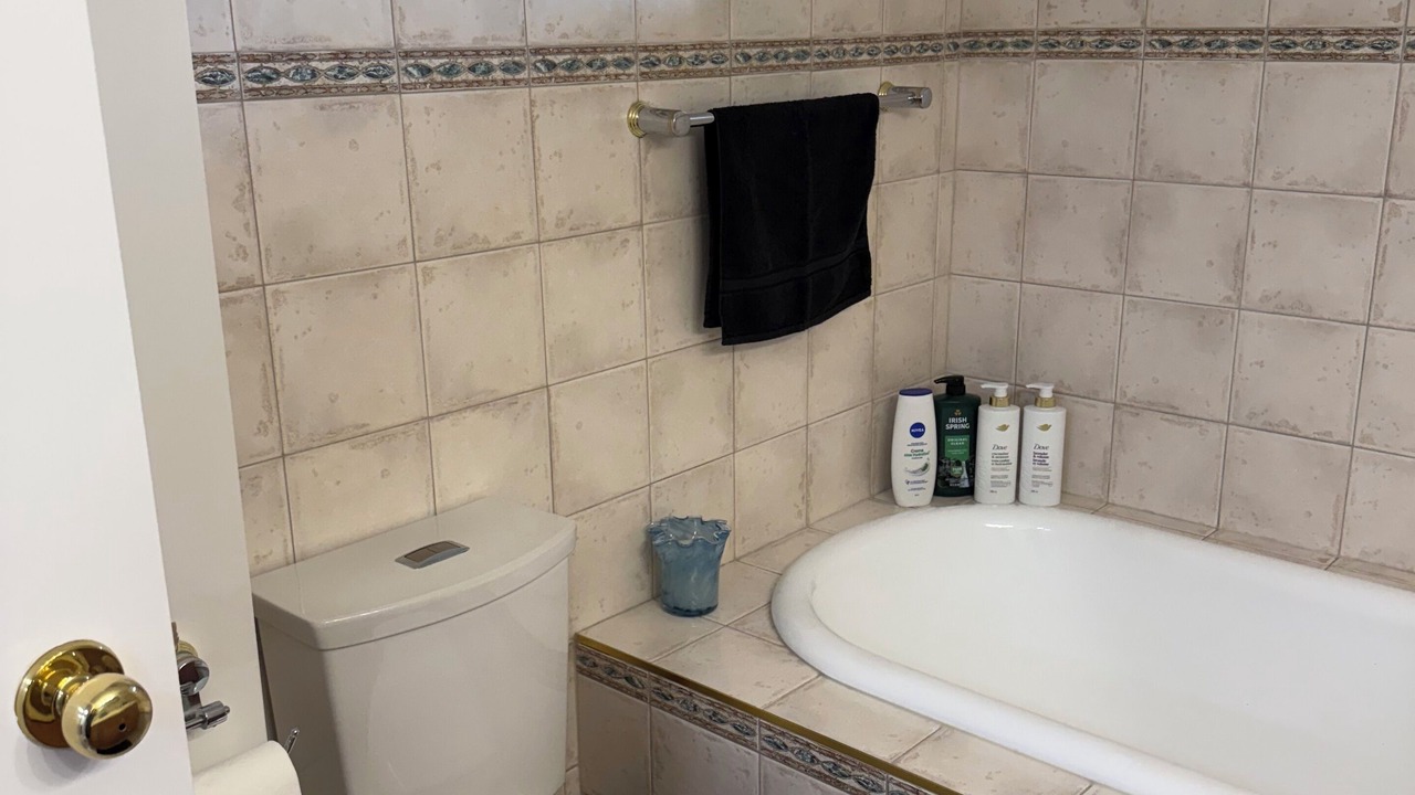 Photo of Bathroom in Sylvan Lake