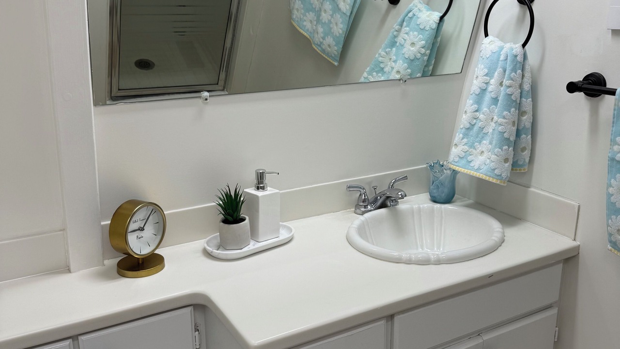 Photo of Bathroom in Sylvan Lake