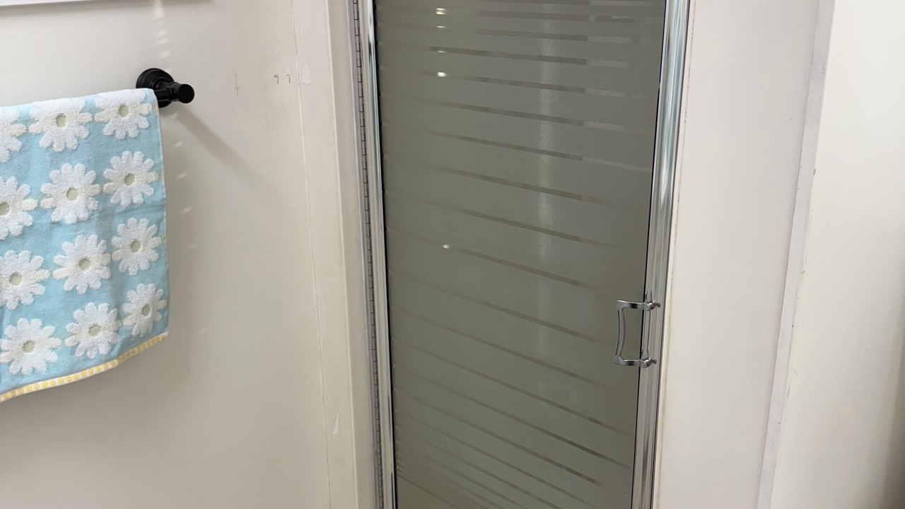 Photo of Bathroom in Sylvan Lake