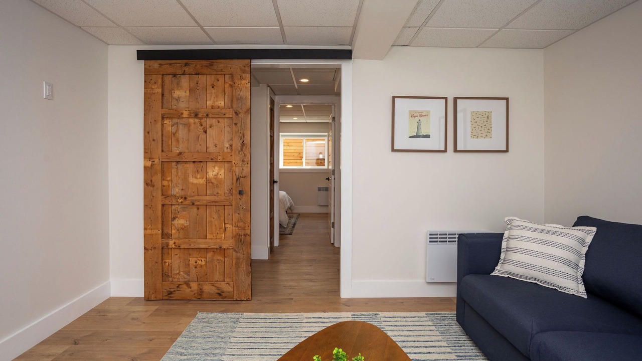 Photo of Livingroom in Canoe Cove