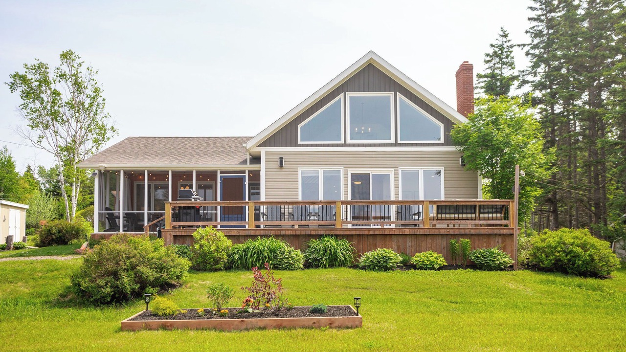 Photo of Outdoor in Canoe Cove