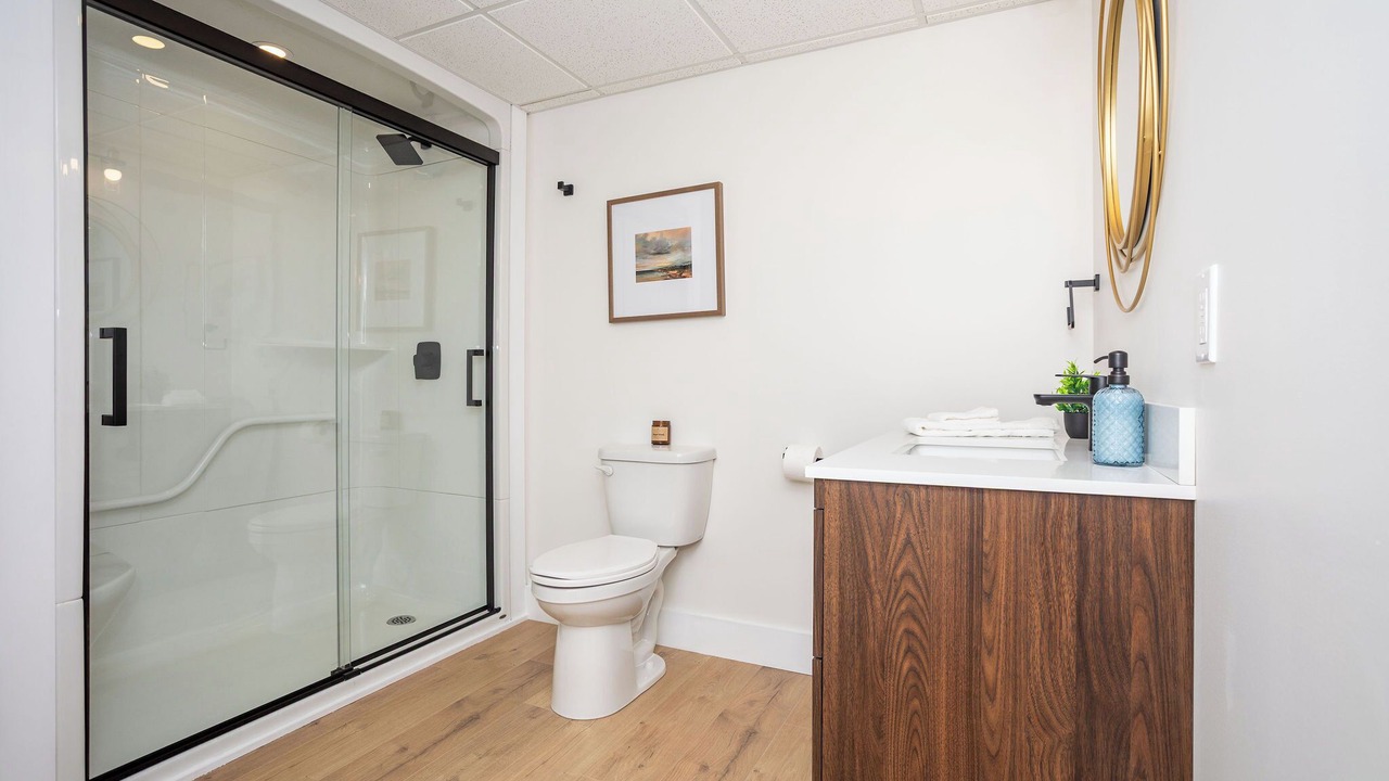 Photo of Bathroom in Canoe Cove