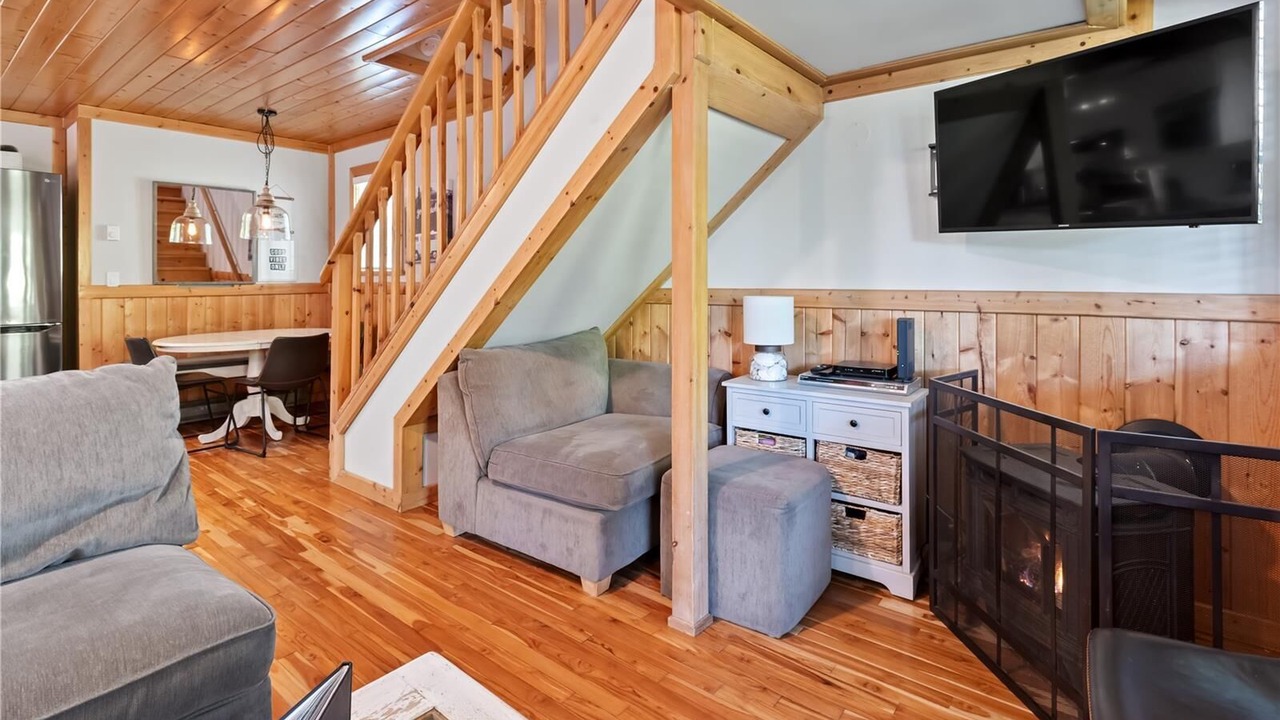 Photo of Livingroom in Ucluelet