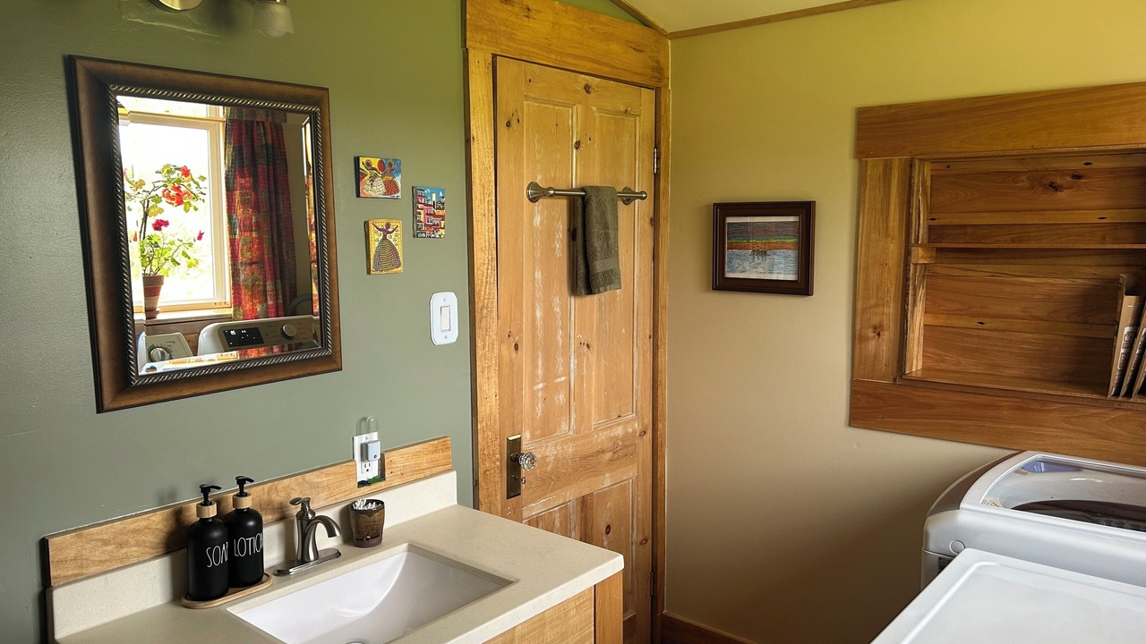 Photo of Bathroom in Advocate Harbour