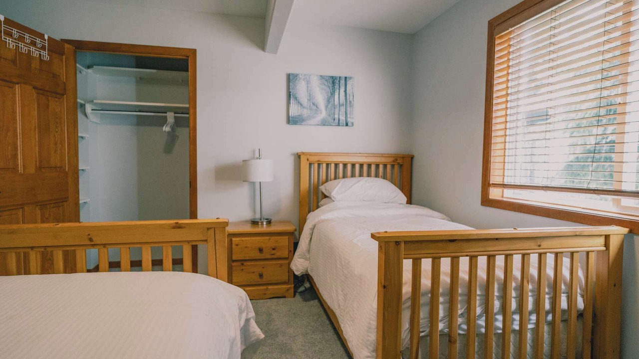 Photo of Bedroom in Snow Pine Estates