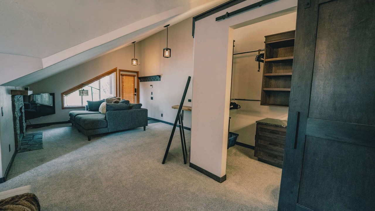 Photo of Livingroom in Snow Pine Estates