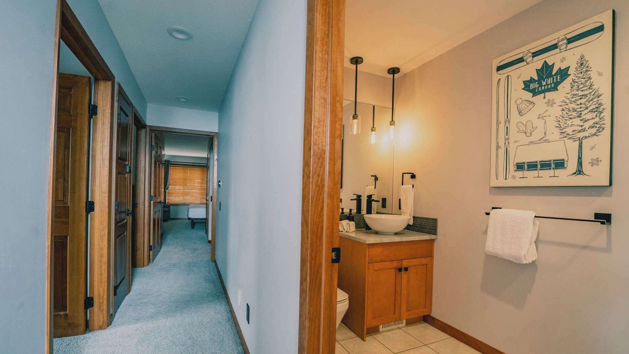 Photo of Bathroom in Snow Pine Estates